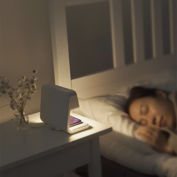 3-in-1 Bedside Lamp – Wireless Charger & LCD Alarm Clock - Image 6